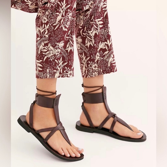 Free People Shoes - NEW FREE PEOPLE- Vacation Day Sandals in Dark Brown